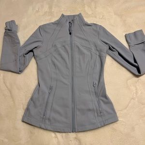 Lululemon define jacket in size 4 blue linen!